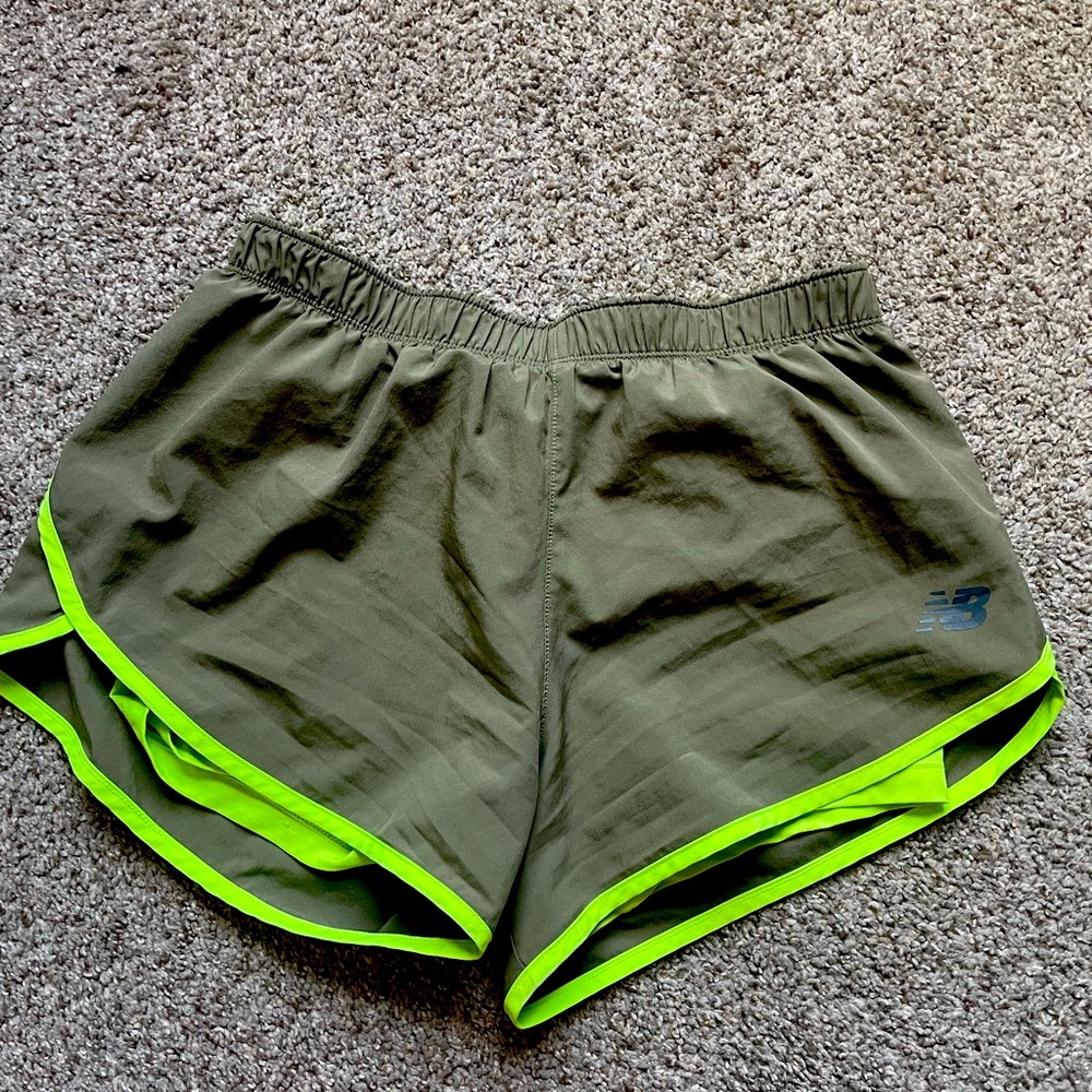 New balance covert green 3” women’s shorts